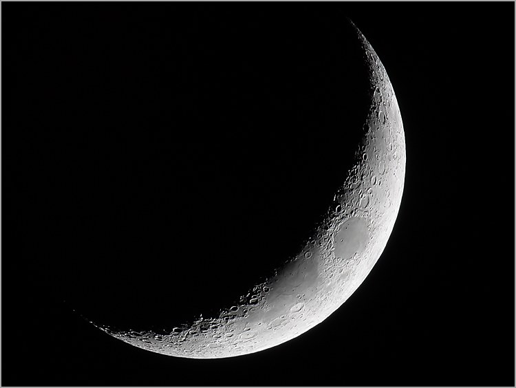 photo d'un croissant de lune